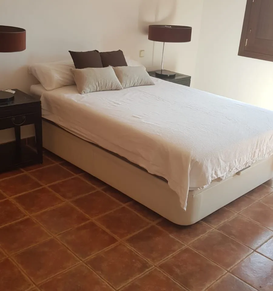 42bed468-3369-42c5-8108-5b0bffd898e4