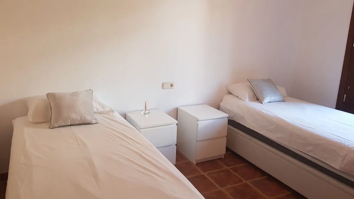 b626ddf7-e78b-4e62-8004-ed438fca99d1