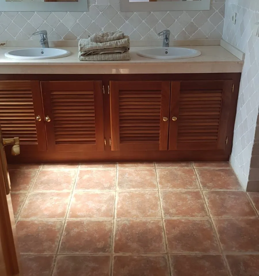 d3e81c83-8daa-4096-8640-29c96371bf0f