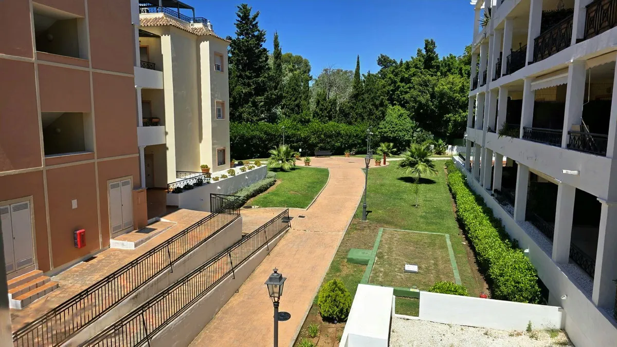 0844b5e6-d343-4a99-8340-edb6fb6af320