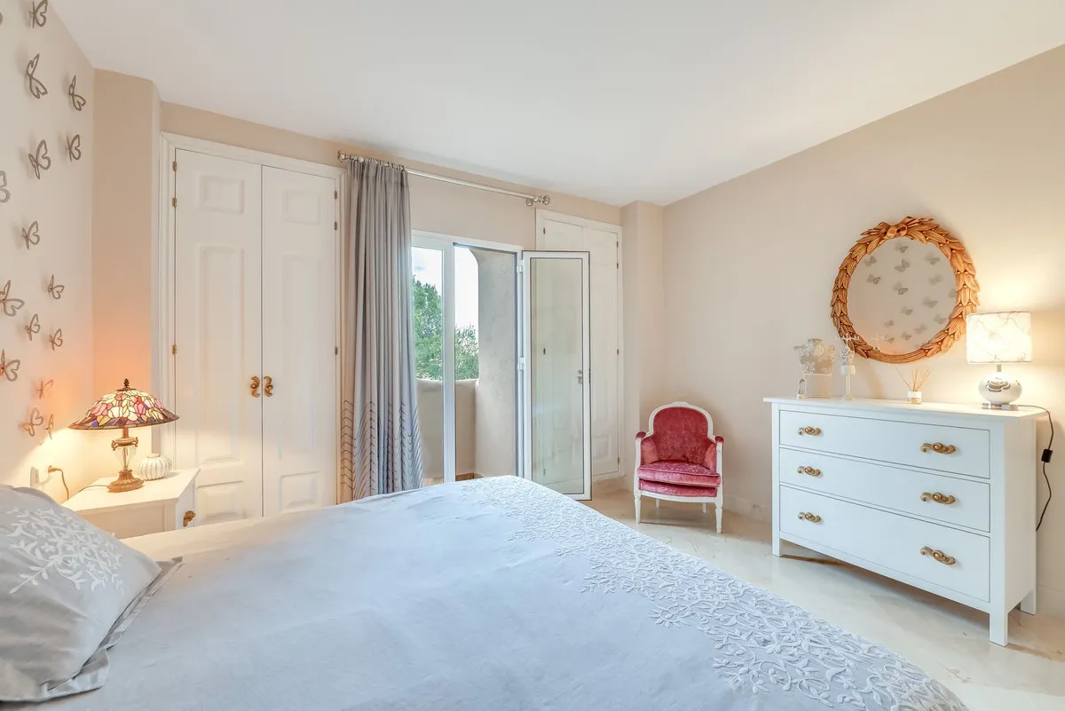 16af5902-6221-40e6-b228-ca02659ff86b