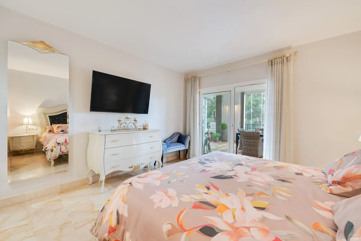 c067ea14-f964-4a10-82d0-d7e29c80062d