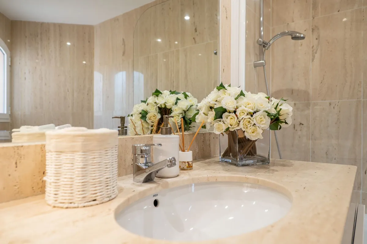 c1435db1-37dd-4f50-b912-67633cad39c0