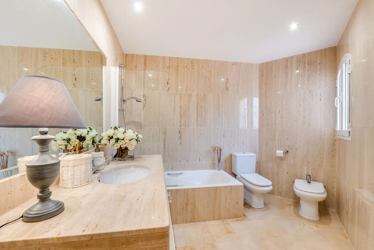 d119214b-6cc4-4e68-9346-acdb87cd4d84