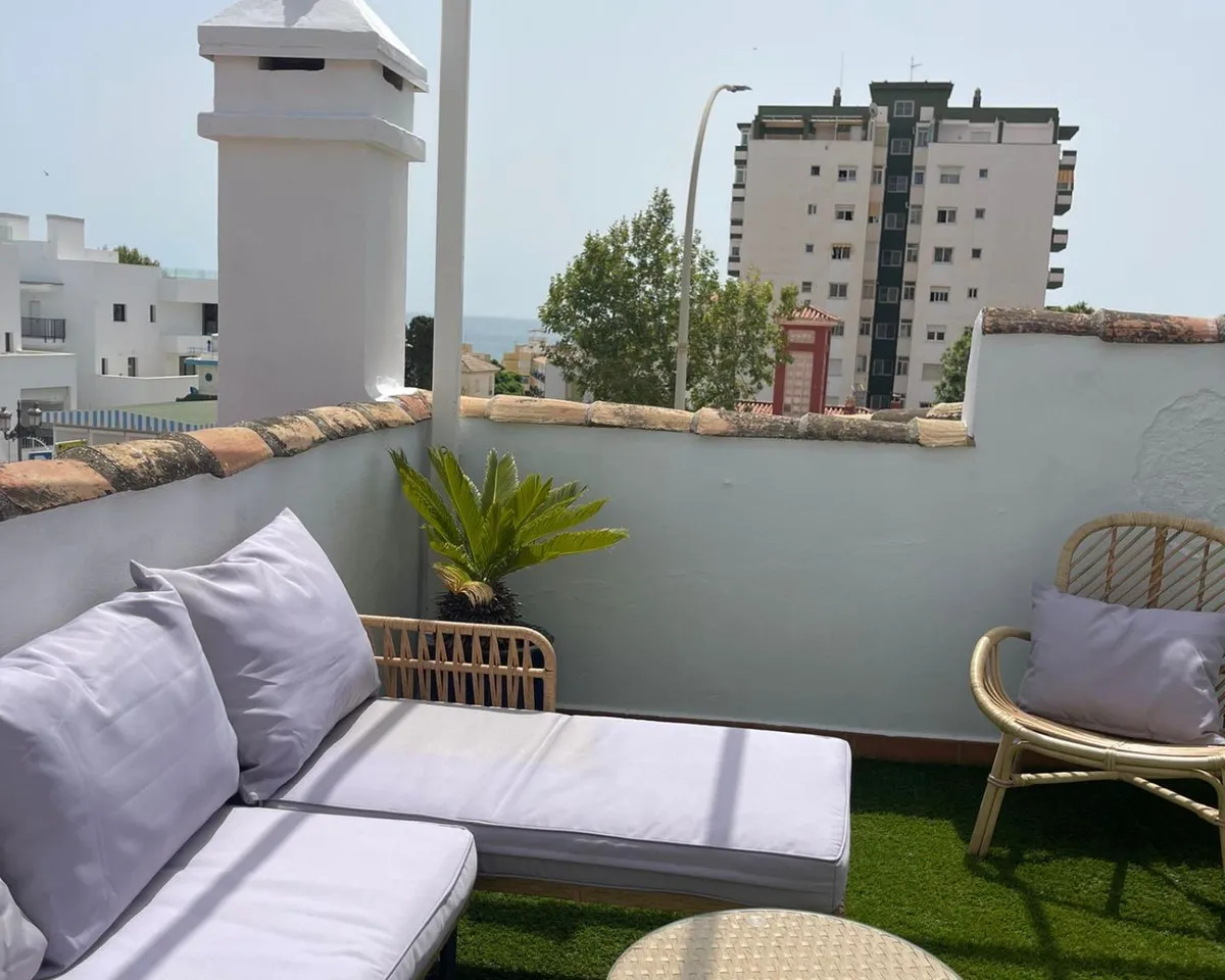 22e756a6-5033-492c-baae-2b7d348aa5b2