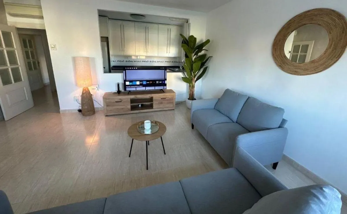 c2f06476-b1fa-4896-8694-377c91a7d306