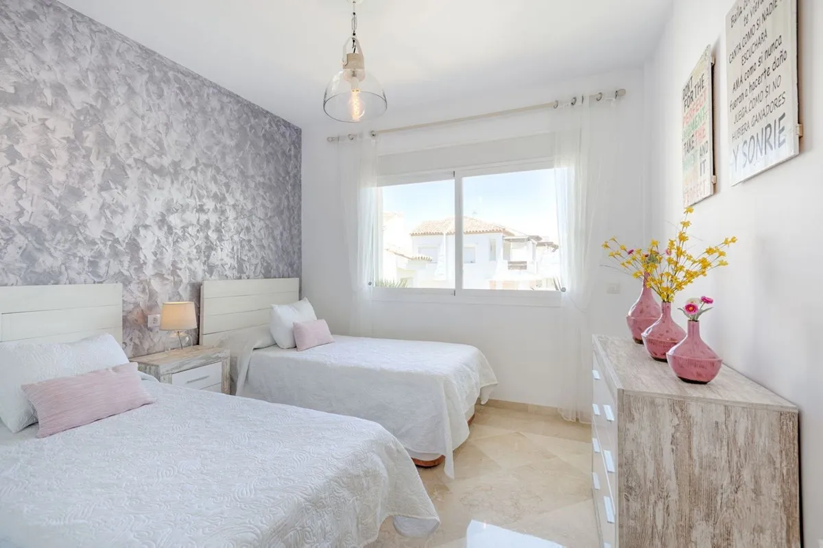 01ef55f7-8be3-4070-9913-dc74c5dd4114