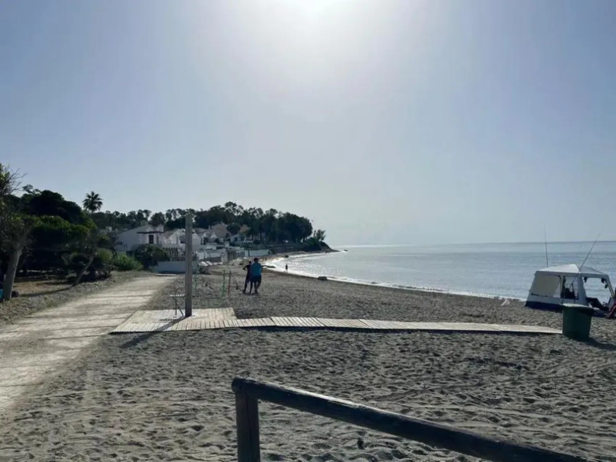 564b6f49-50bc-4421-8555-be6c236cb4de