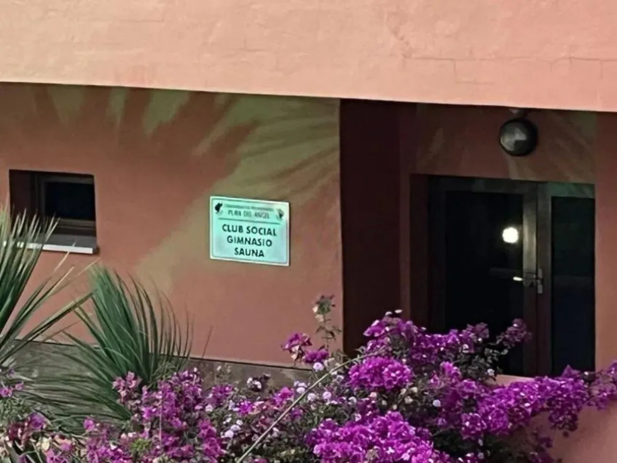 b6108781-3535-4a26-b0f1-337bded5d63a