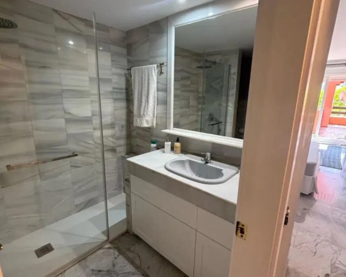 0b3a6255-b296-49d9-914b-2ab6d65d94b0