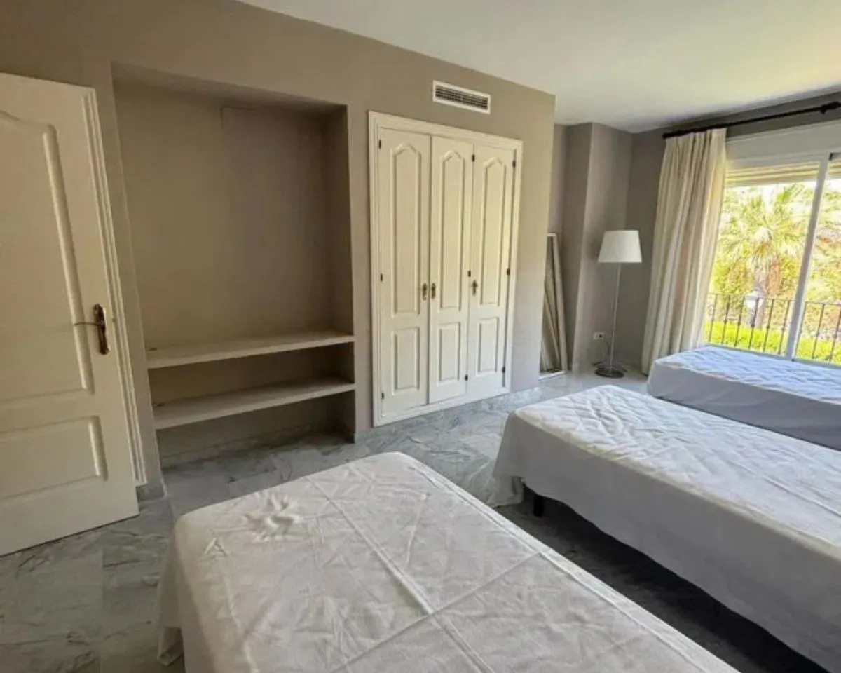 32eae494-4570-4f63-9139-19c3cbce4eb9