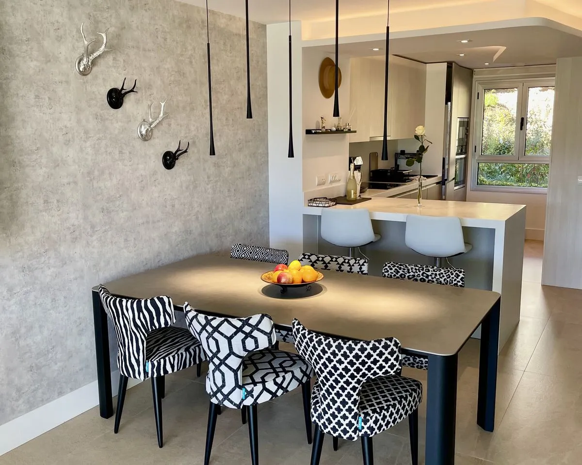 b0f84c90-ada7-49af-bef3-88233de54d3f