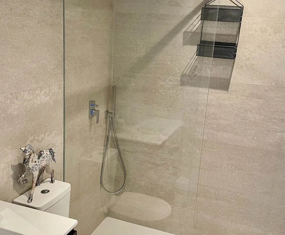 bdfb4d75-b026-4584-b4fc-fd5f9607759c