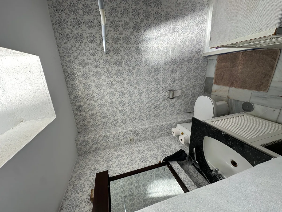 895b487c-bf01-43e9-b982-a3da9df02e6f