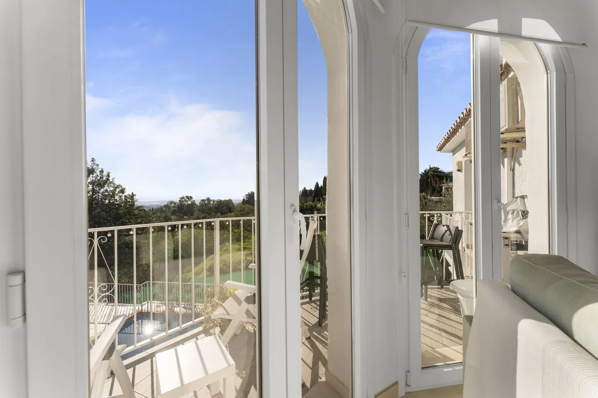 7d9f974b-b039-441c-b65a-6b441df806d5