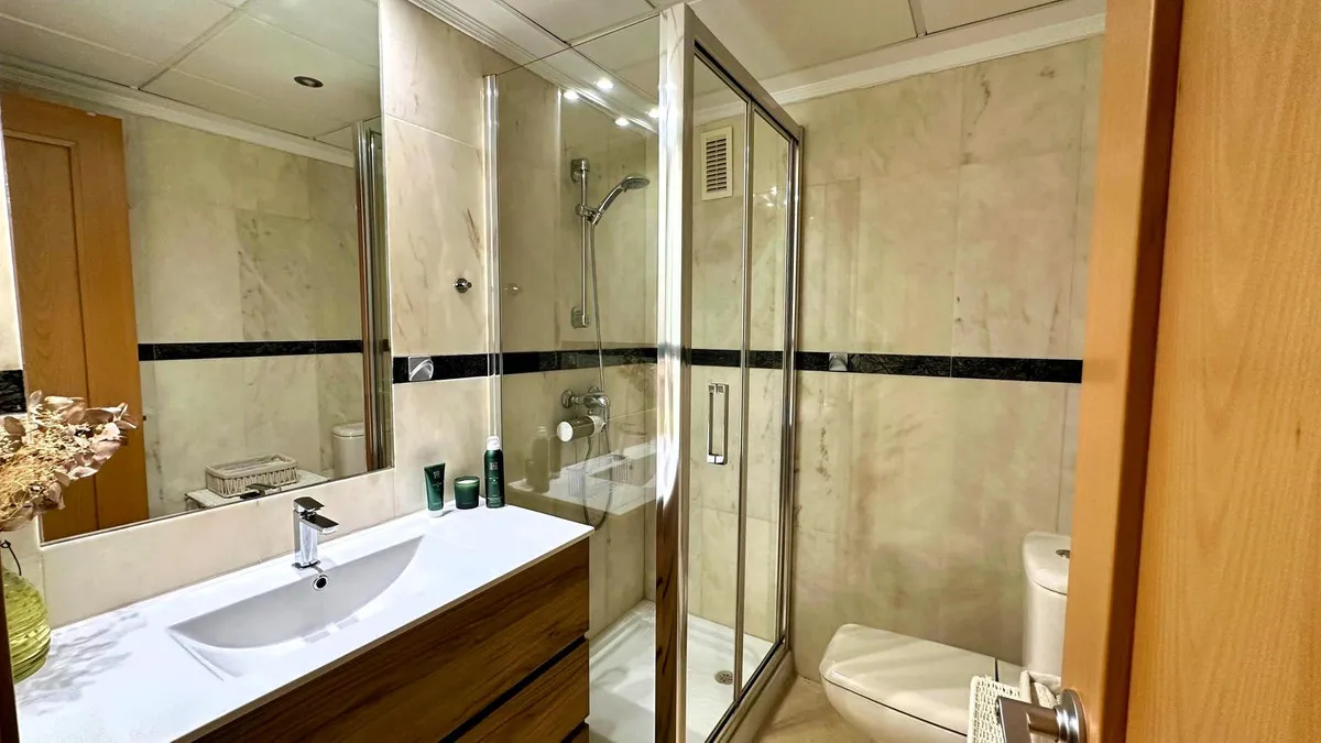 f47970b8-46c1-462e-baba-73b34640f4f9