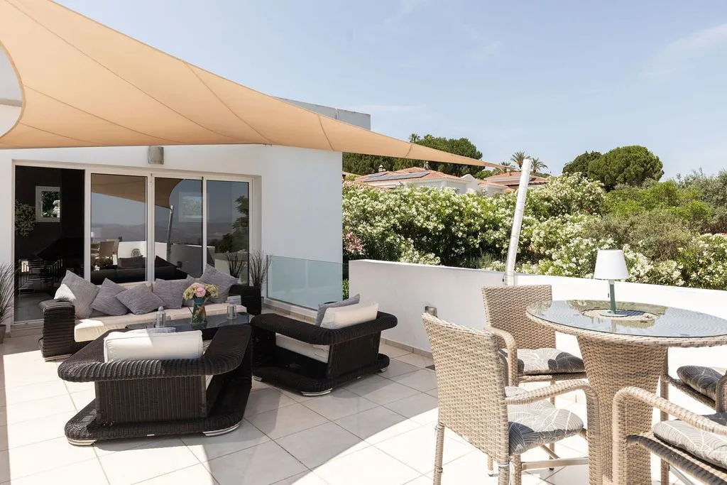 d0b82b6c-2dc5-41d9-b702-b947e50b1342