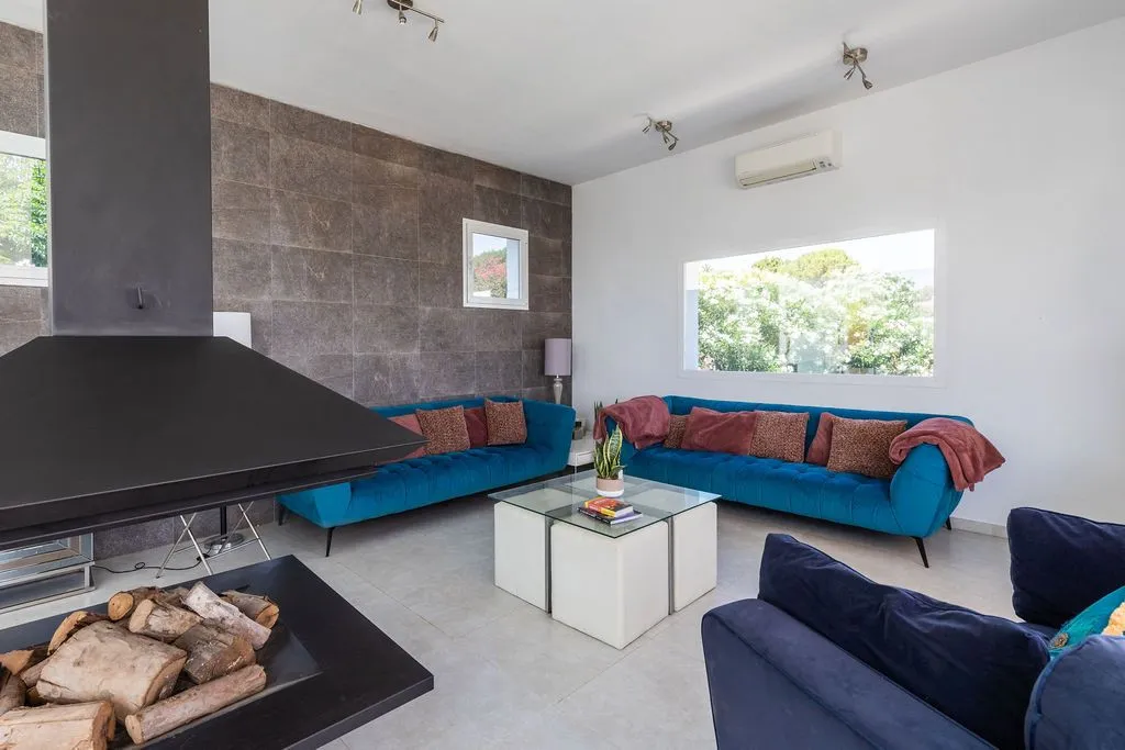 f62d5576-1064-4b38-99f4-ce93943867d6