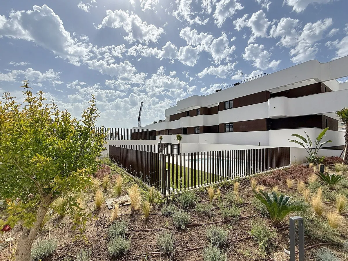 c96259d7-66d8-46bf-b94a-c64189b5aca3