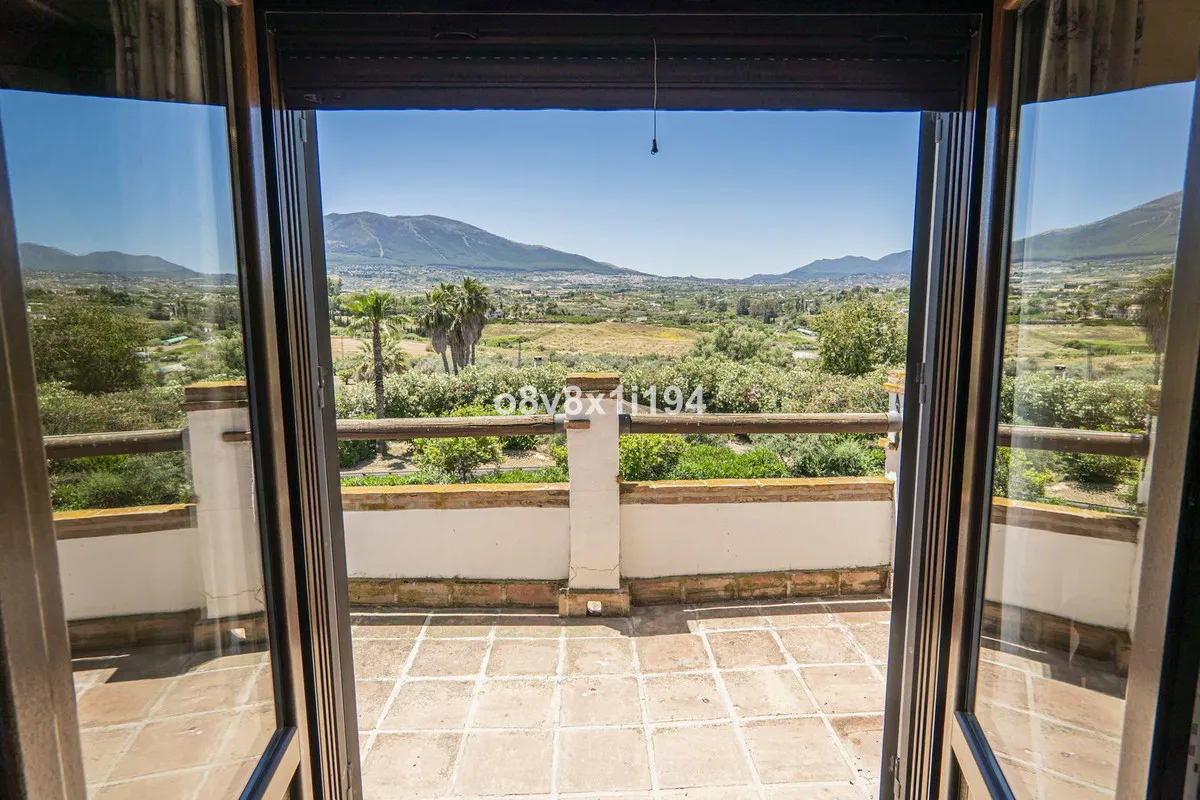 7066631d-92bd-4077-a368-7632e56dbf82