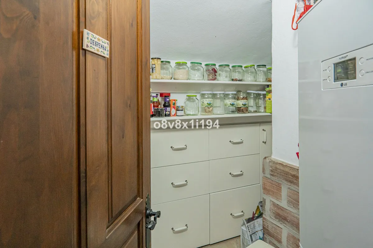 7069ed54-0a7b-463b-8bca-0fa8219dd8c2