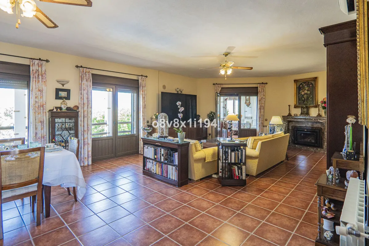 cd6c6017-0126-4135-9116-8723183160d7