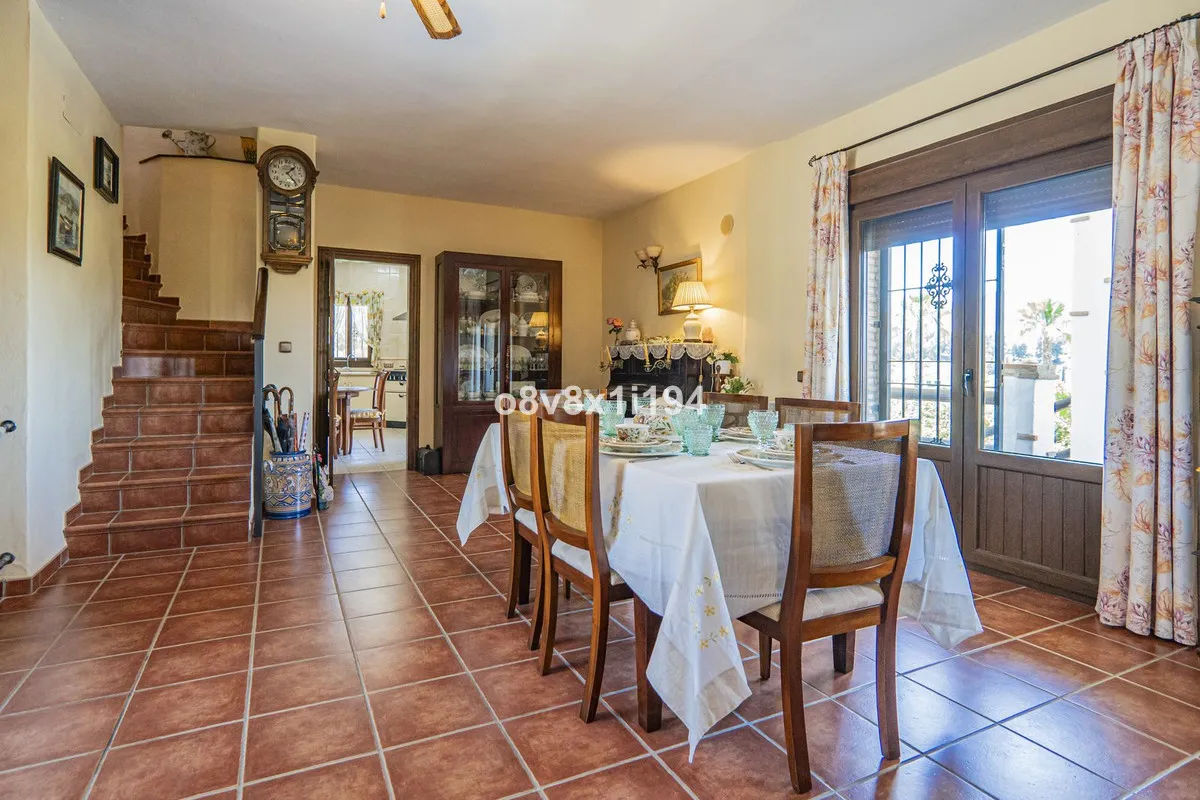 dd717af5-2896-40c2-9cc0-4d4f286f9653