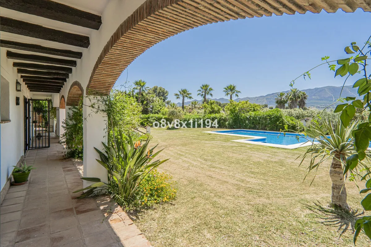 e629297b-dad2-407f-924c-8cd70d99e7d1