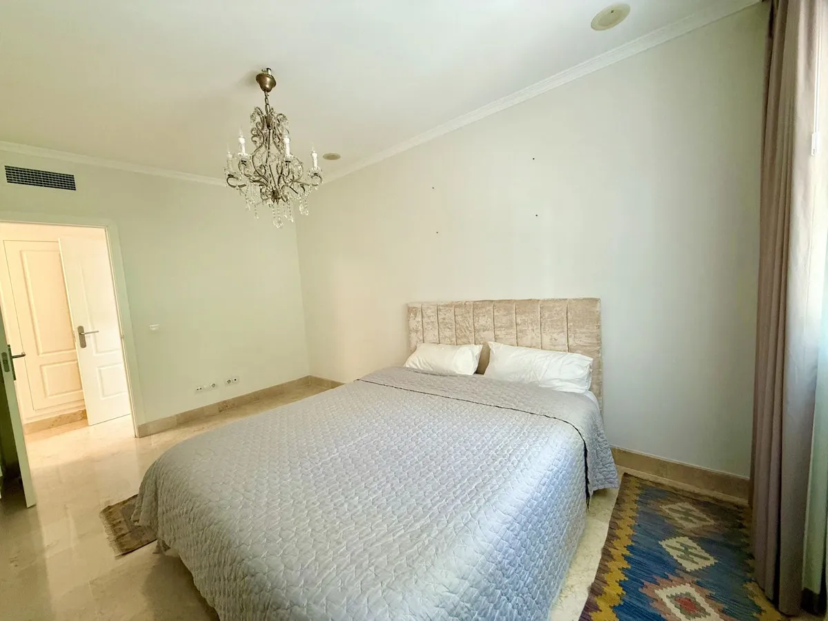 18d8b032-d952-4783-8c7b-23e4aaf3cd4a