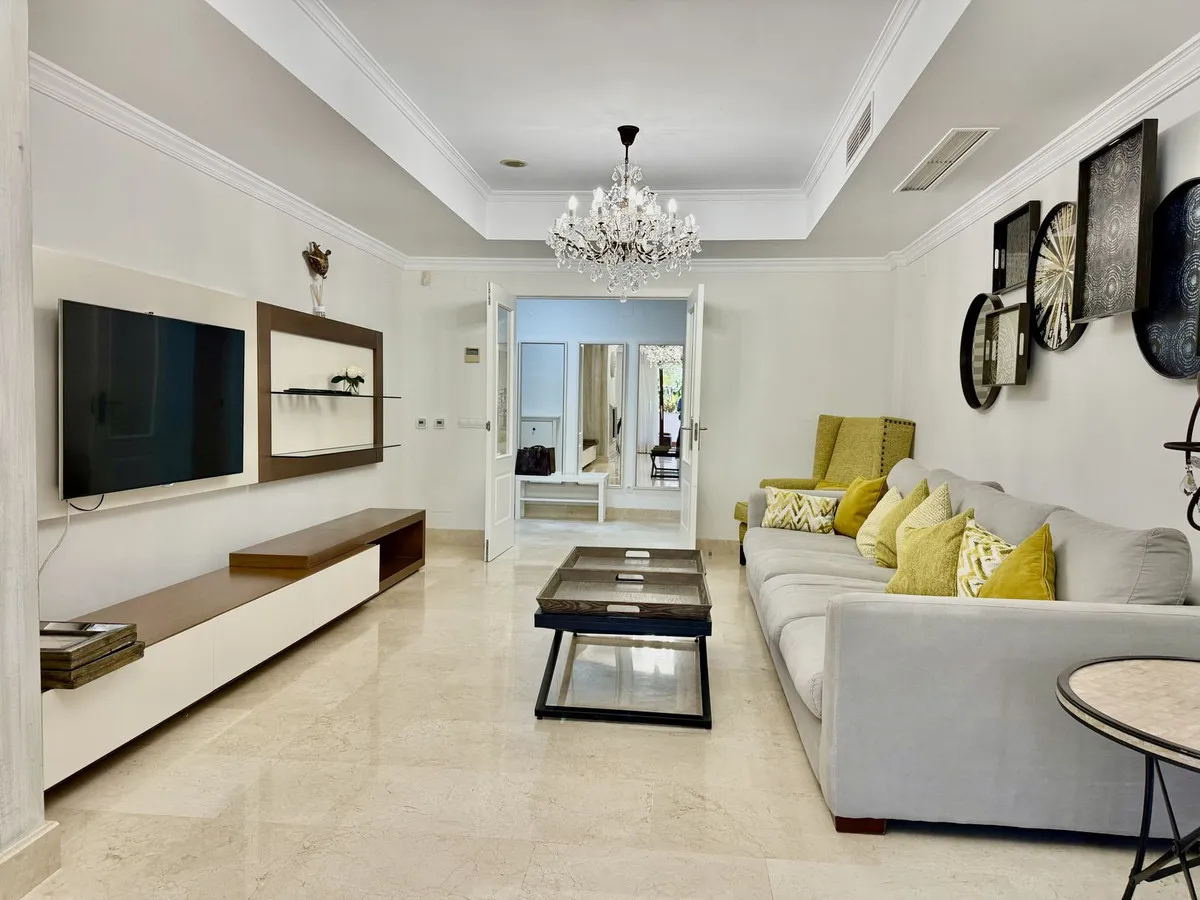 482bc34a-bf74-487e-9839-ca69cd4d4942