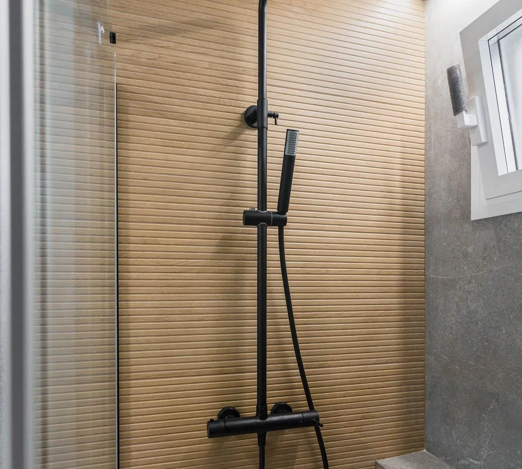 09fe6dba-736f-468b-961e-511196e90998