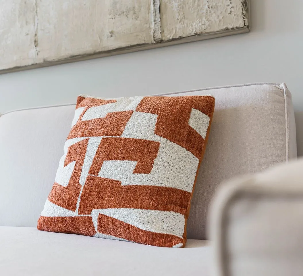 1db1b489-91f4-4bc2-93a0-a6d82e2454b7