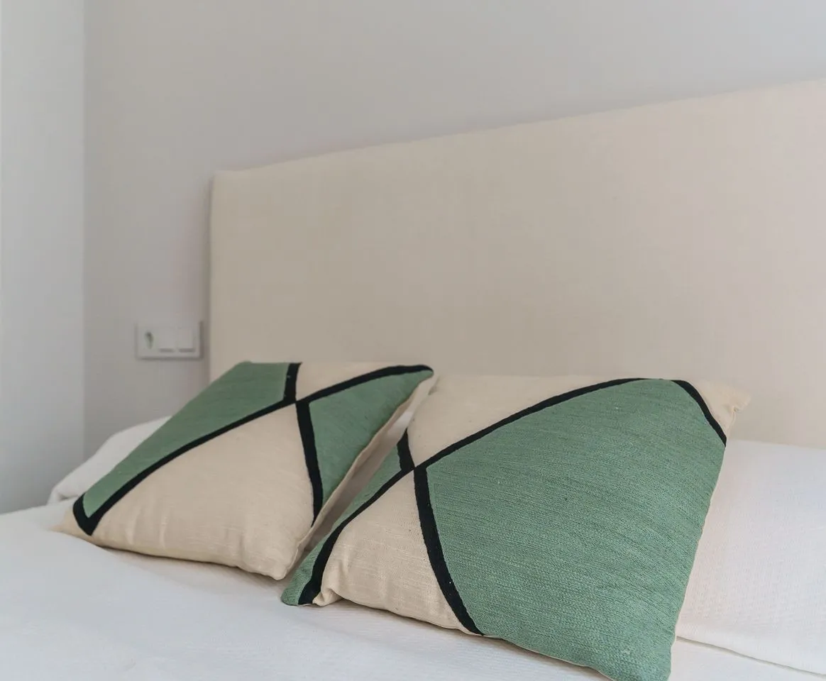 a56ece4f-6066-46cd-b33a-ce920f591fa6