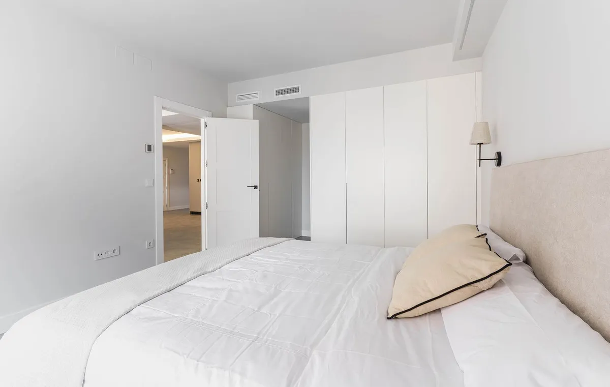 f7182e6e-070f-4c4b-818a-edba36bb700d