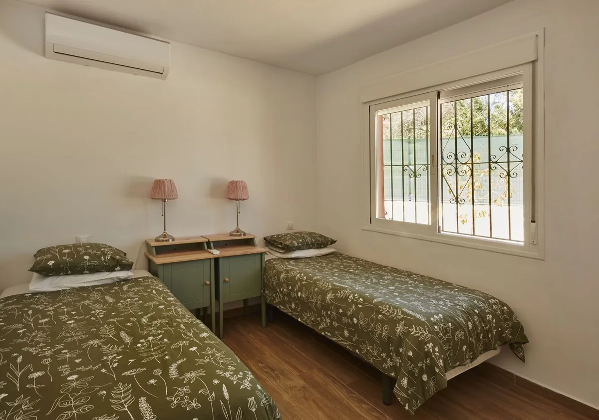 3d6cc687-5843-4a15-8e6f-d6b7d1699eeb