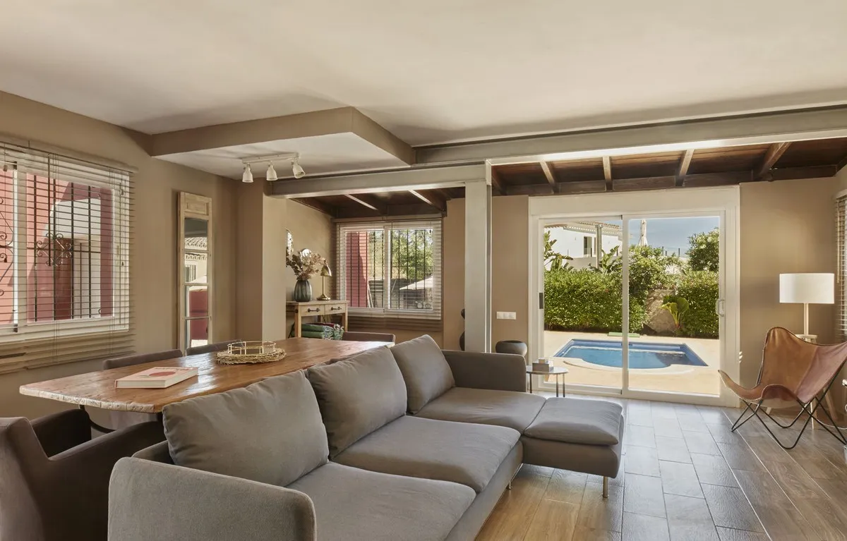 7d25bf7a-d406-4338-9675-f47304201341