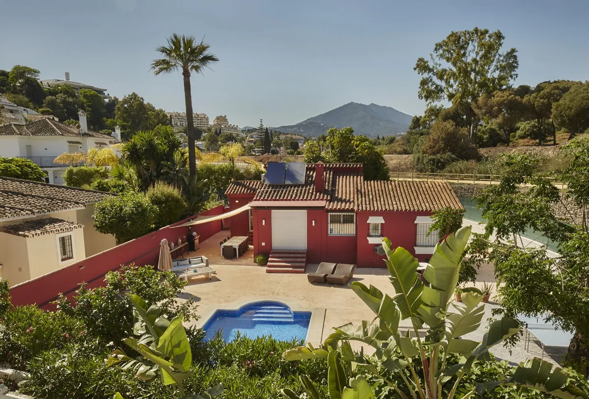 ad98495b-3b71-49e0-bef4-87b2691099dd