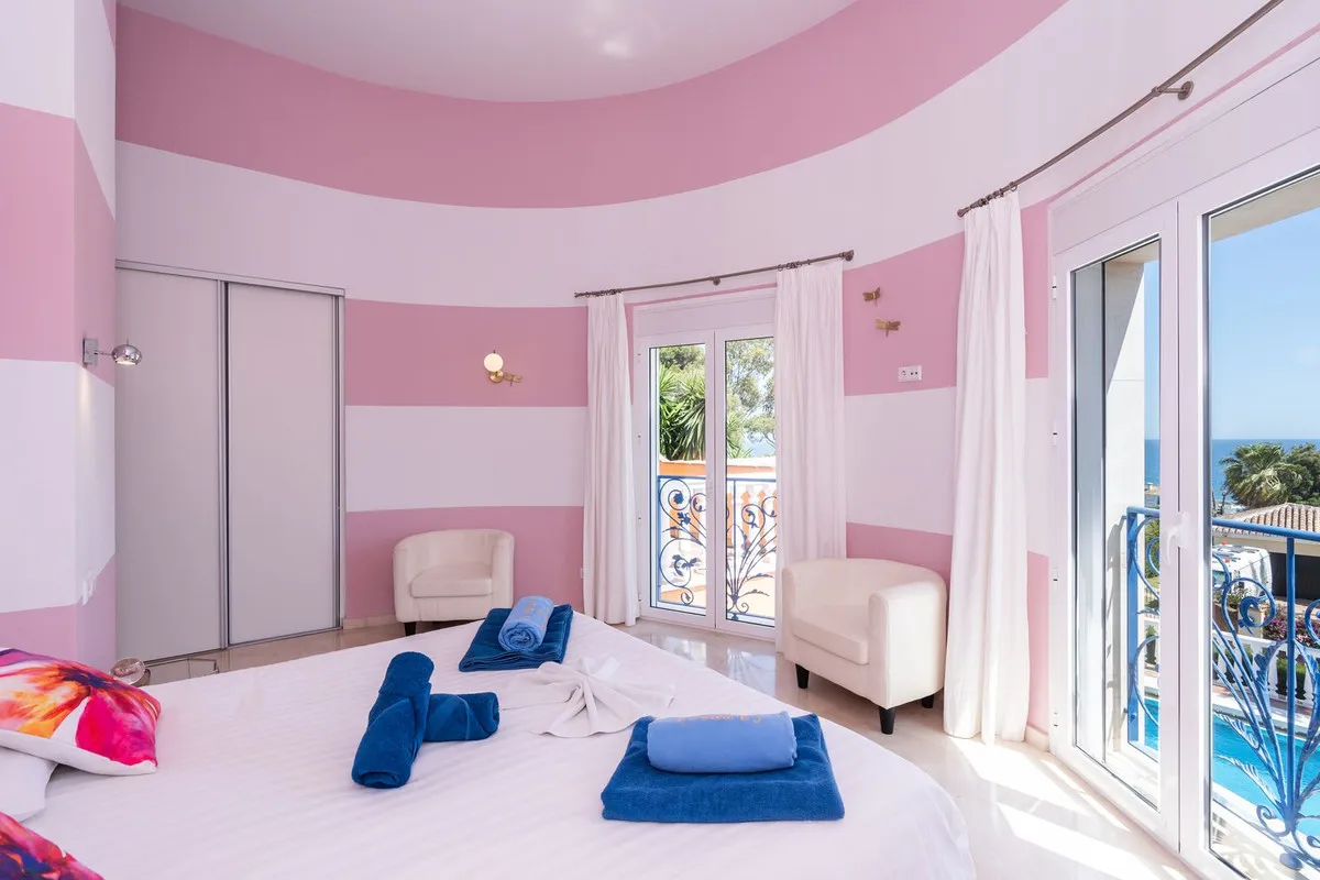 646692c6-eaa2-42d9-9eea-4301b4759b84