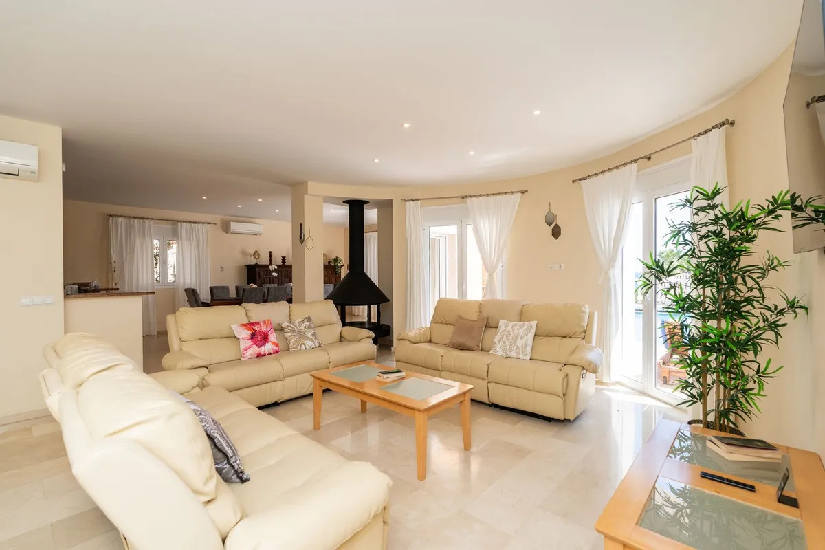 869a60f3-74f7-4db7-931a-014713762f05