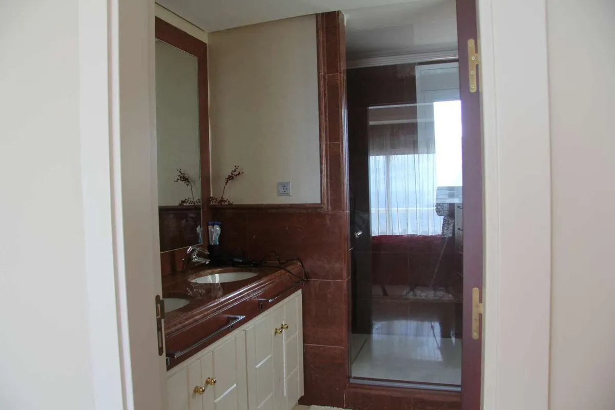 44d04c9e-5712-4c40-aa64-1f78cf5d4663