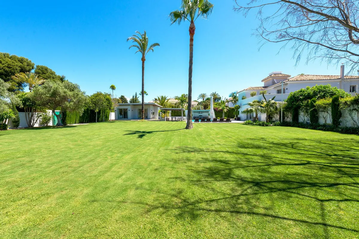 b438b117-8262-40ce-85bc-500954c3a29c