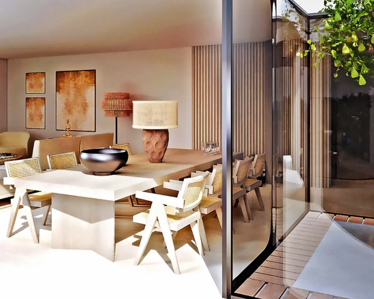 b8c74b70-faca-4bc2-bfe7-8317dcf13e3a