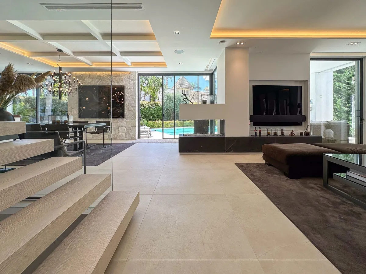 65cb2a29-d599-49b8-b64c-13c9e1ca33d5