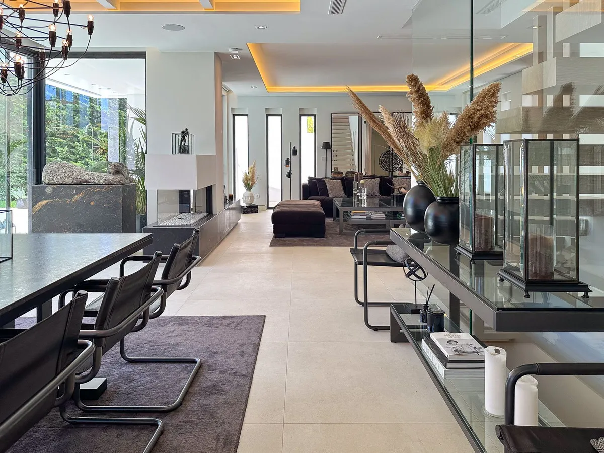 c9f9b38f-06fb-41ec-b609-326d260e1bf6