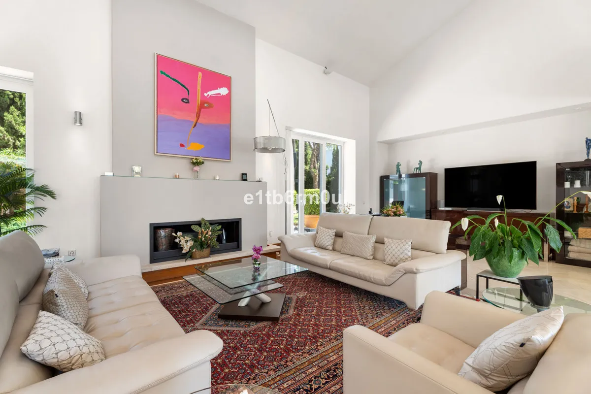 e0ed0513-5128-4b2b-9ccd-d23f26fdf9c8