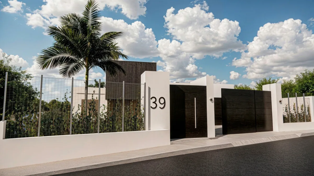 c943d693-b41d-4f2e-ba84-1a1d54711f82