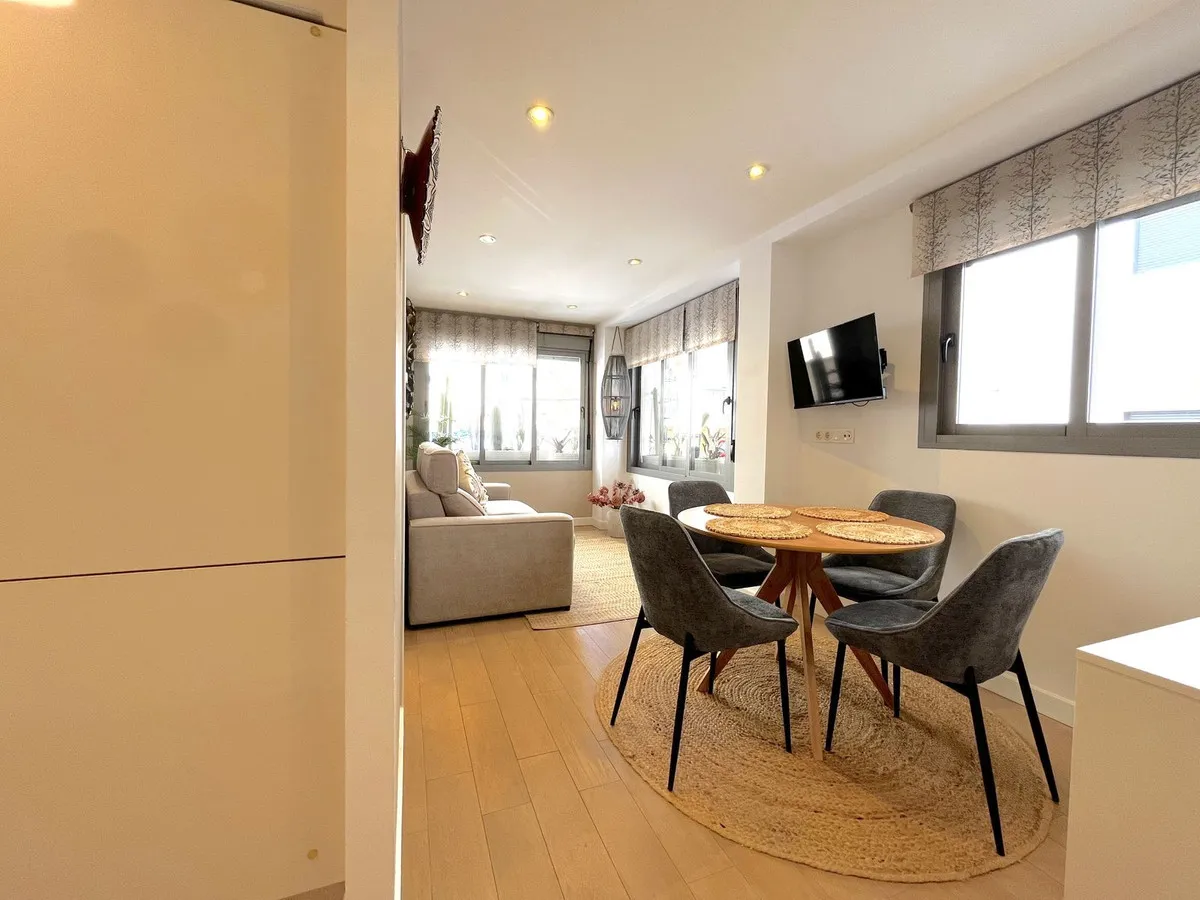 e1a4083a-8026-48cf-967f-9f8a58214251