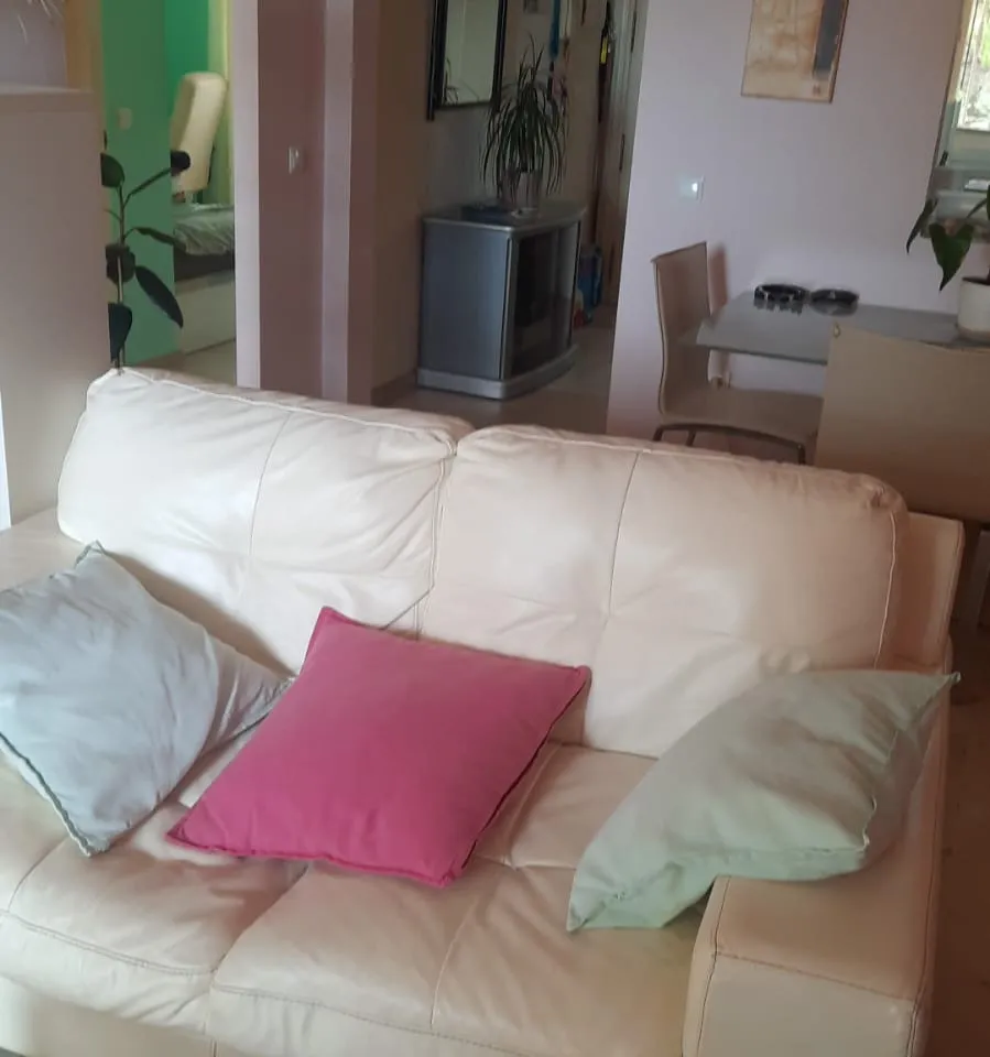 a5acac92-38f5-446b-99e4-9a9484034054