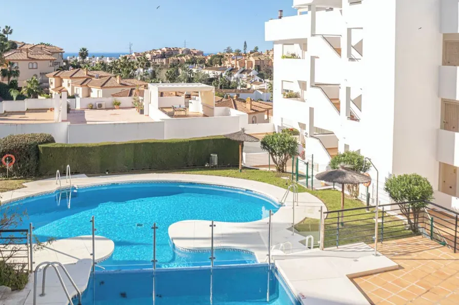 e154f499-99a6-45e0-bbd5-ae97421b9e99