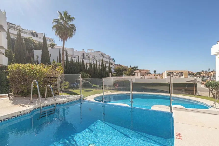 f6f83788-f782-40ca-a7af-a81ad894a5ef